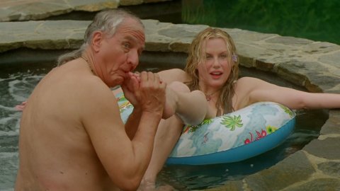 Daryl Hannah - Topless Scenes in Keeping Up with the Steins (2006)