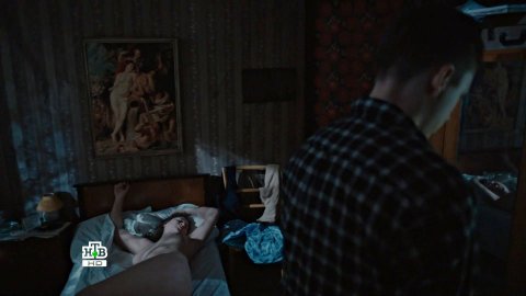 Tatyana Somova - Topless Scenes in Besstydniki s01e01 (2017)