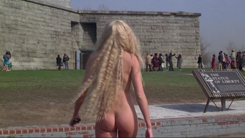 Daryl Hannah - Topless Scenes in Splash (1984)