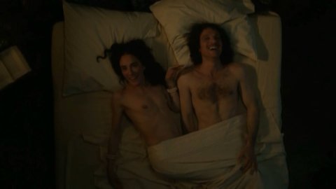 Leilani Lemmet, Cosima Bevernaege - Topless Scenes in Brûlez Molière ! (2018)