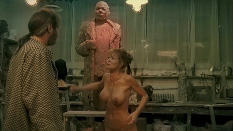 Vilma Seidlova, Hana Seidlova - Topless Scenes in Pupendo (2003)