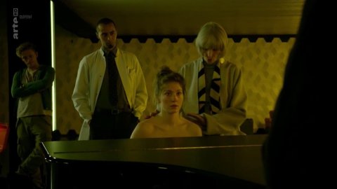 Camille Voglaire - Topless Scenes in Transfers s01e03 (2017)