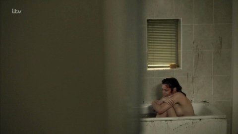 Anna Friel - Topless Scenes in Marcella s01e01 (2016)