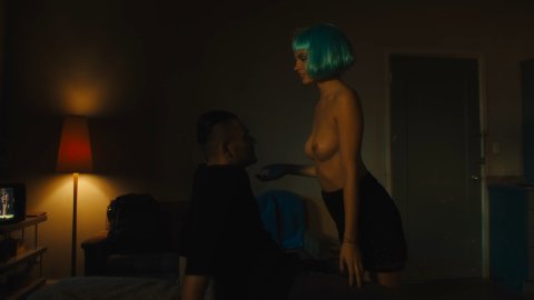 Nola Palmer, Gaite Jansen - Topless Scenes in Jett s01e09 (2019)