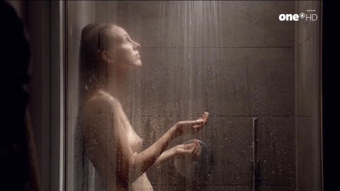 Petra Schmidt-Schaller - Topless Scenes in Ich war eine glückliche Frau (2017)