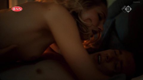 Kimberley Klaver - Topless Scenes in Vechtershart s01e01 (2015)