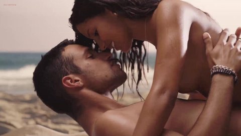 Mariam Bachir - Topless Scenes in El Niño (2014)