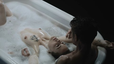 Melissa George - Topless Scenes in The First s01e05 (2018)