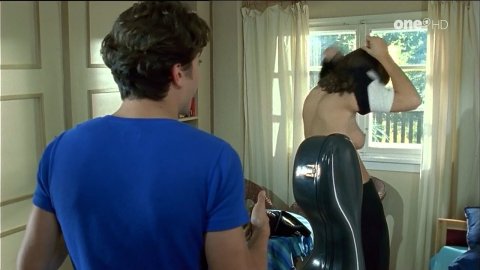 Tanja Fornaro - Topless Scenes in Aus heiterem Himmel s04e08 (1998)