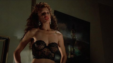 Jennifer Beals, Kasi Lemmons - Topless Scenes in Vampire's Kiss (1989)