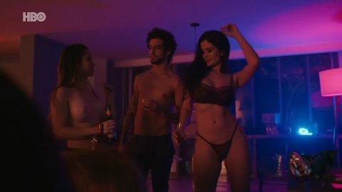 Nabia Vilela - Topless Scenes in The Secret Life of Couples s02e03 (2019)