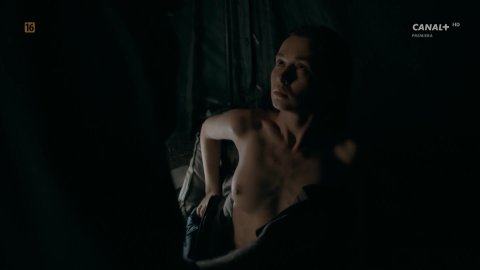 Paulina Szostak - Topless Scenes in Belfer s02e06 (2017)