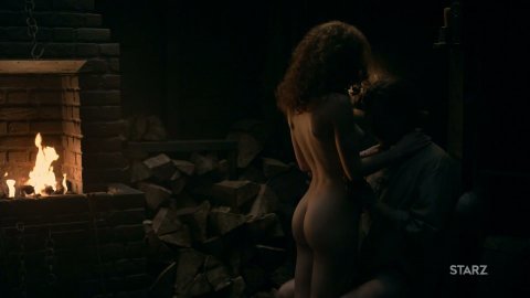 Sophie Skelton - Topless Scenes in Outlander s04e08 (2018)