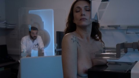 Natacha Lindinger - Topless Scenes in Sam s03e01-07 (2019)